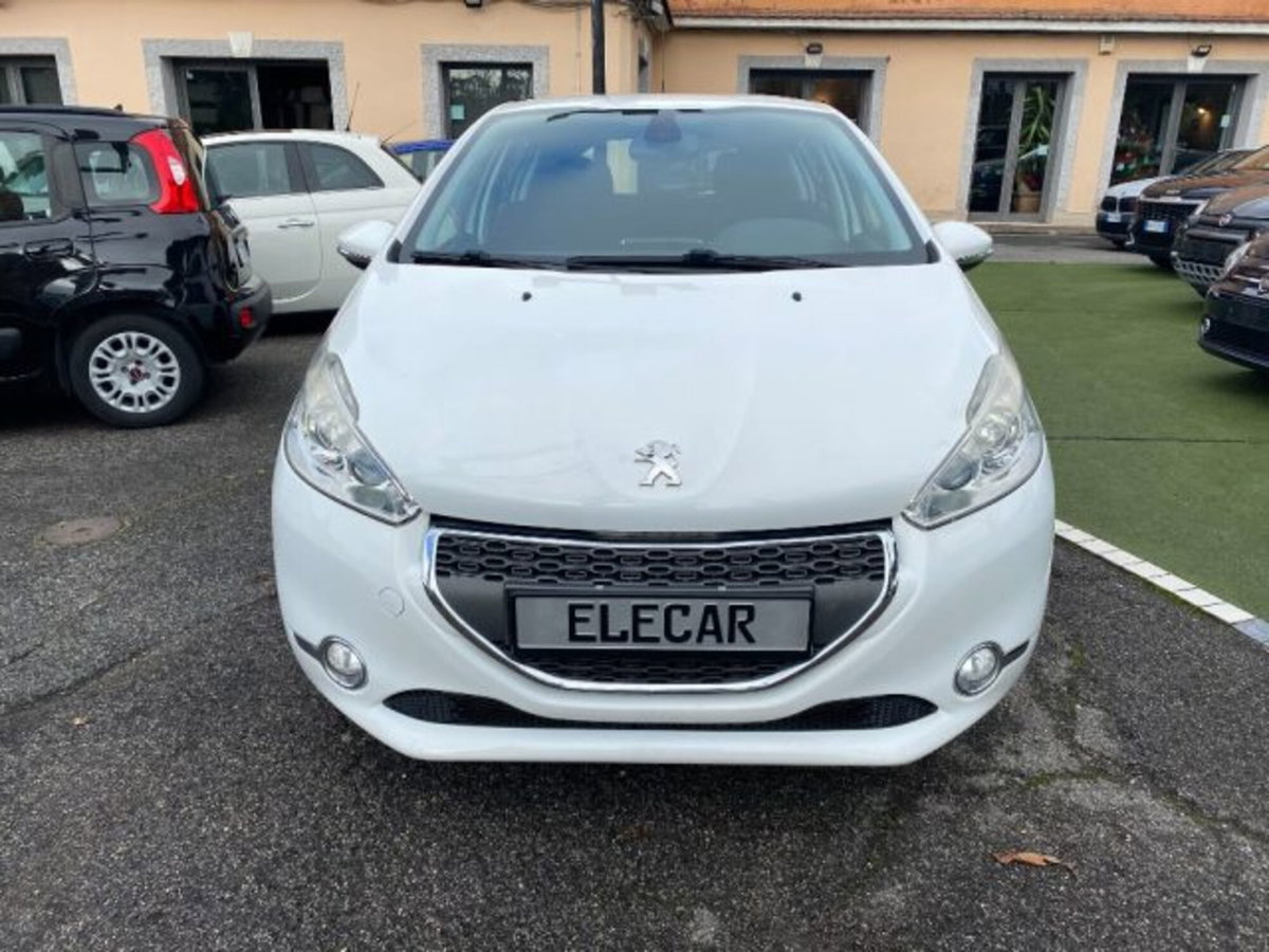 Peugeot 208 VTi 95 CV 5p. Allure (2)