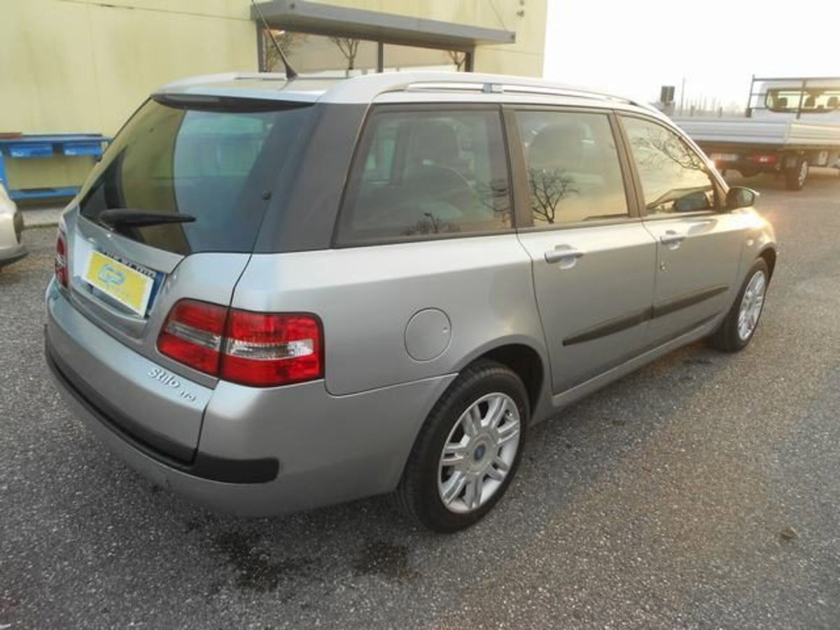 Fiat Stilo Station Wagon 1.9 JTD Multi Wagon Dynamic (4)