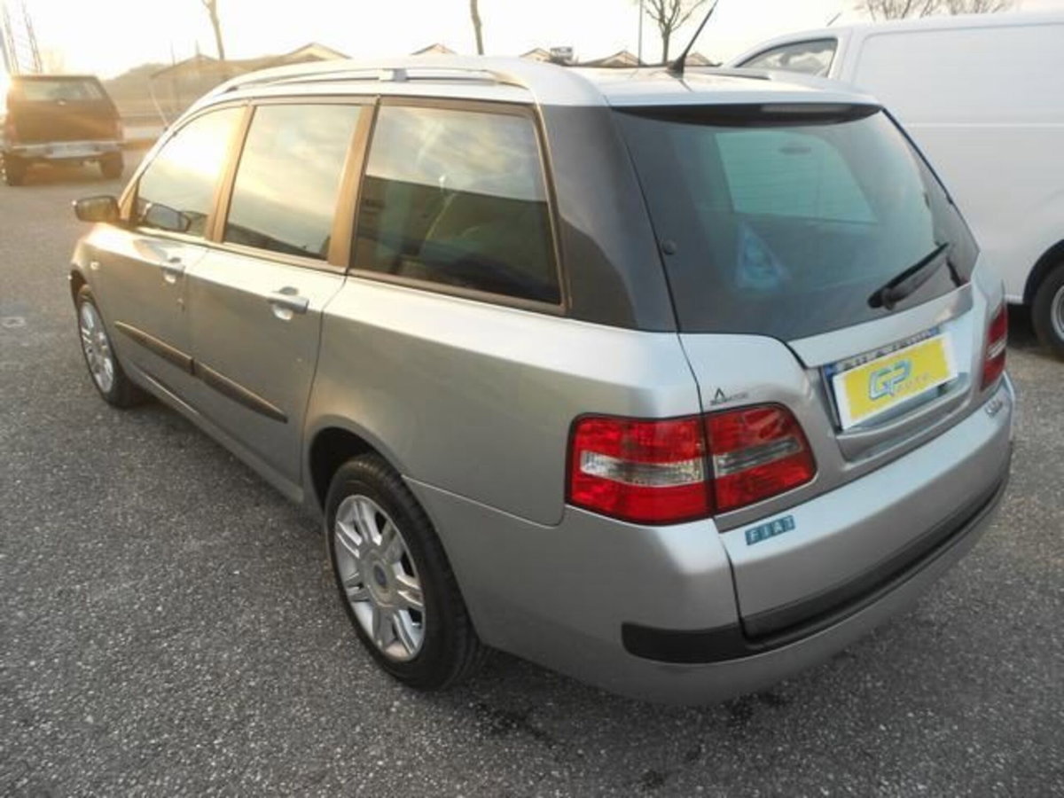 Fiat Stilo Station Wagon 1.9 JTD Multi Wagon Dynamic (5)