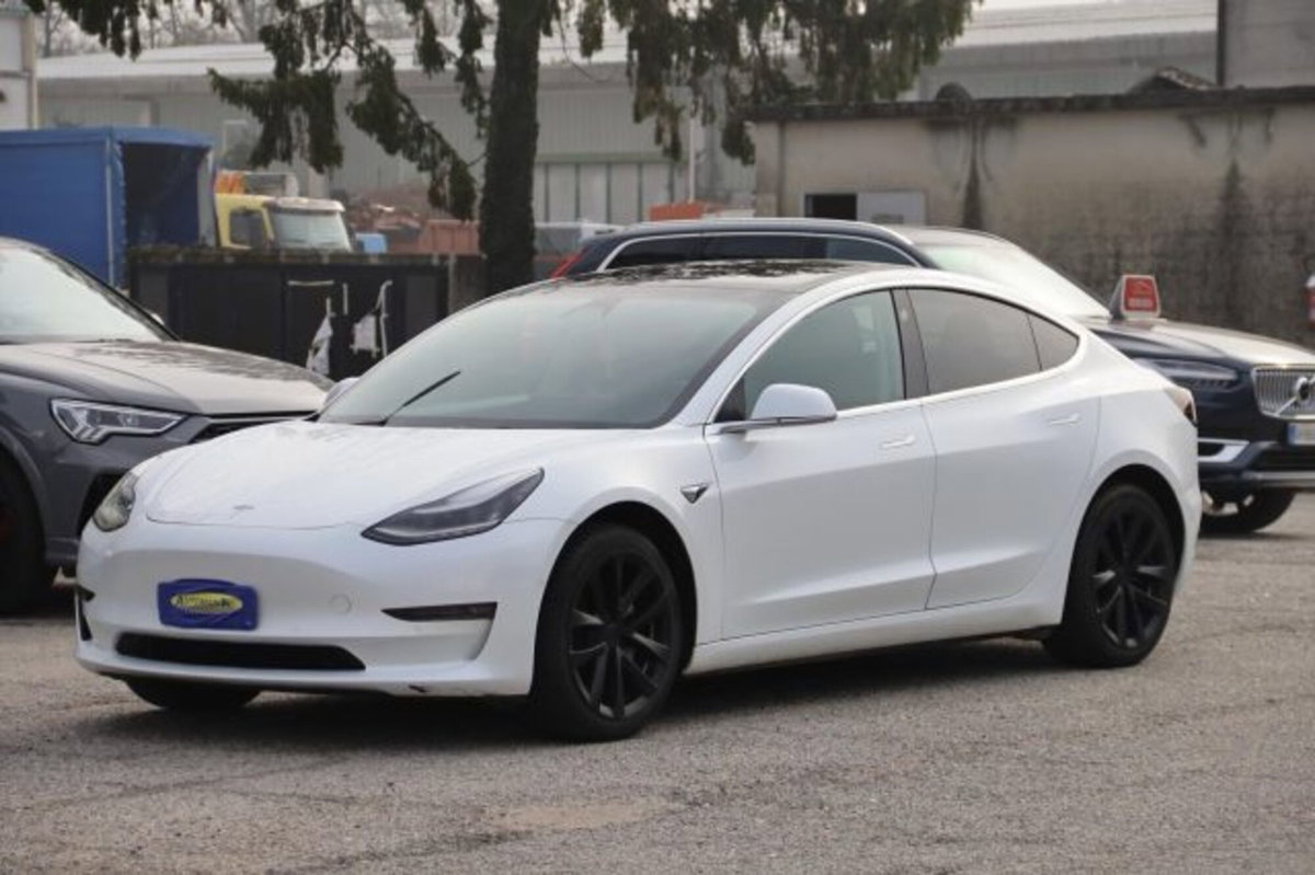 Tesla Model 3 Model 3 Standard RWD Plus
