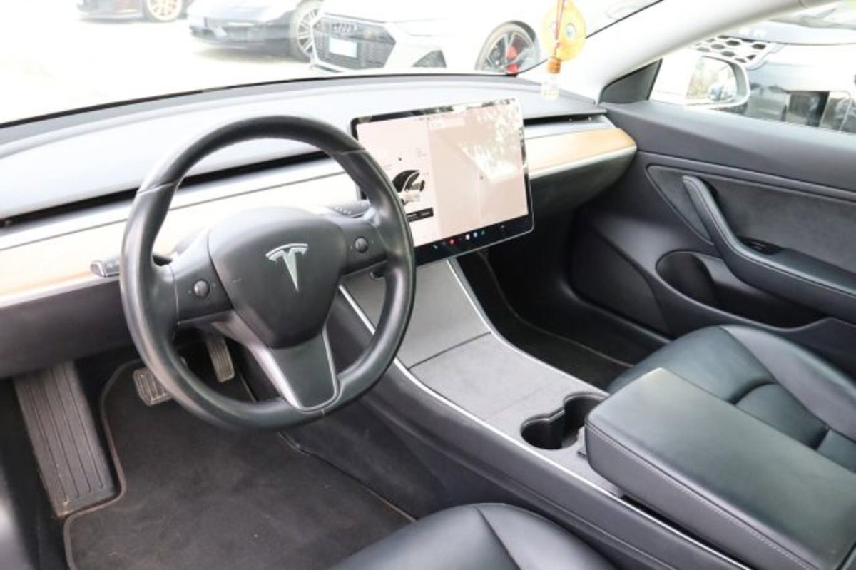 Tesla Model 3 Model 3 Standard RWD Plus (12)