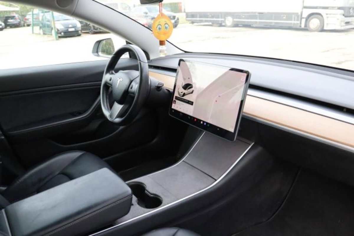 Tesla Model 3 Model 3 Standard RWD Plus (15)