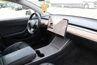 Tesla Model 3 Model 3 Standard RWD Plus (15)