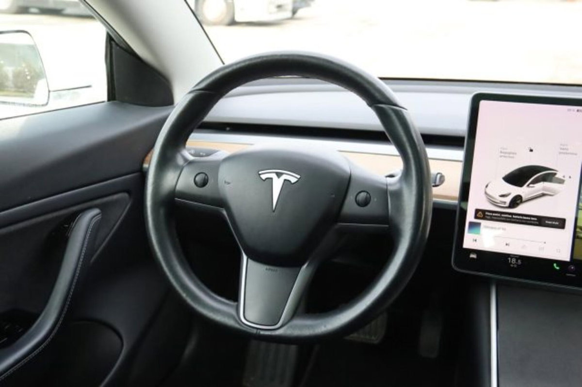 Tesla Model 3 Model 3 Standard RWD Plus (16)