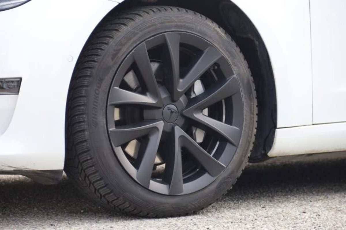 Tesla Model 3 Model 3 Standard RWD Plus (9)