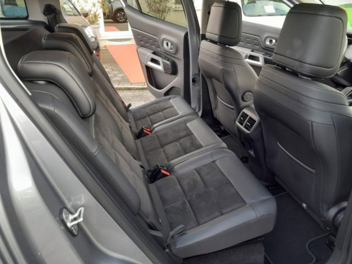 Citroen C5 Aircross Aircross Hybrid 225 E-EAT8 Shine (13)