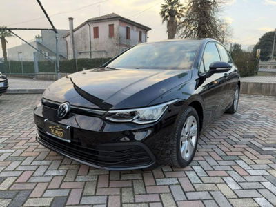 Volkswagen Golf Variant 2.0 TDI SCR DSG Style usata