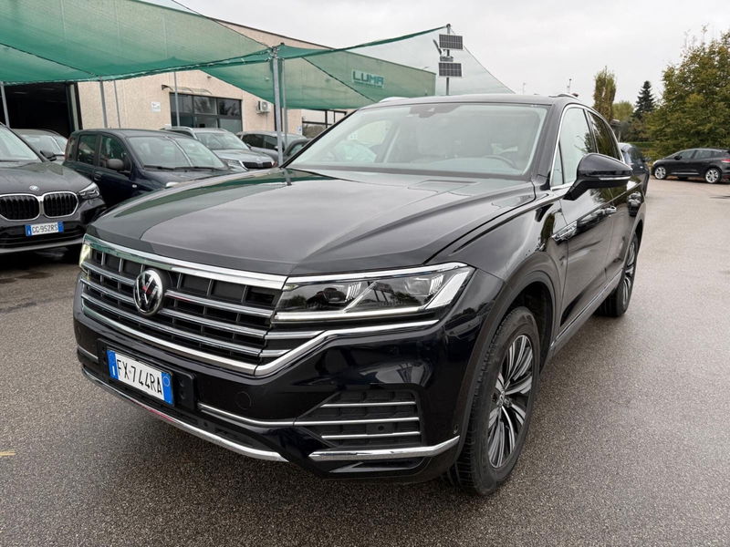 Volkswagen Touareg 3.0 V6 tdi scr R-Line Final Edition 231cv auto