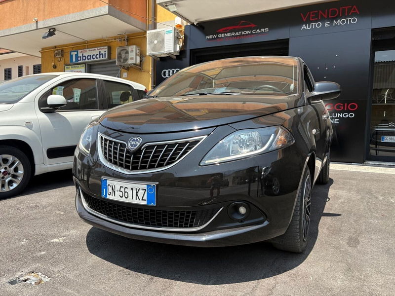 Lancia Ypsilon 1.0 FireFly 5 porte S&S Hybrid Alberta Ferretti