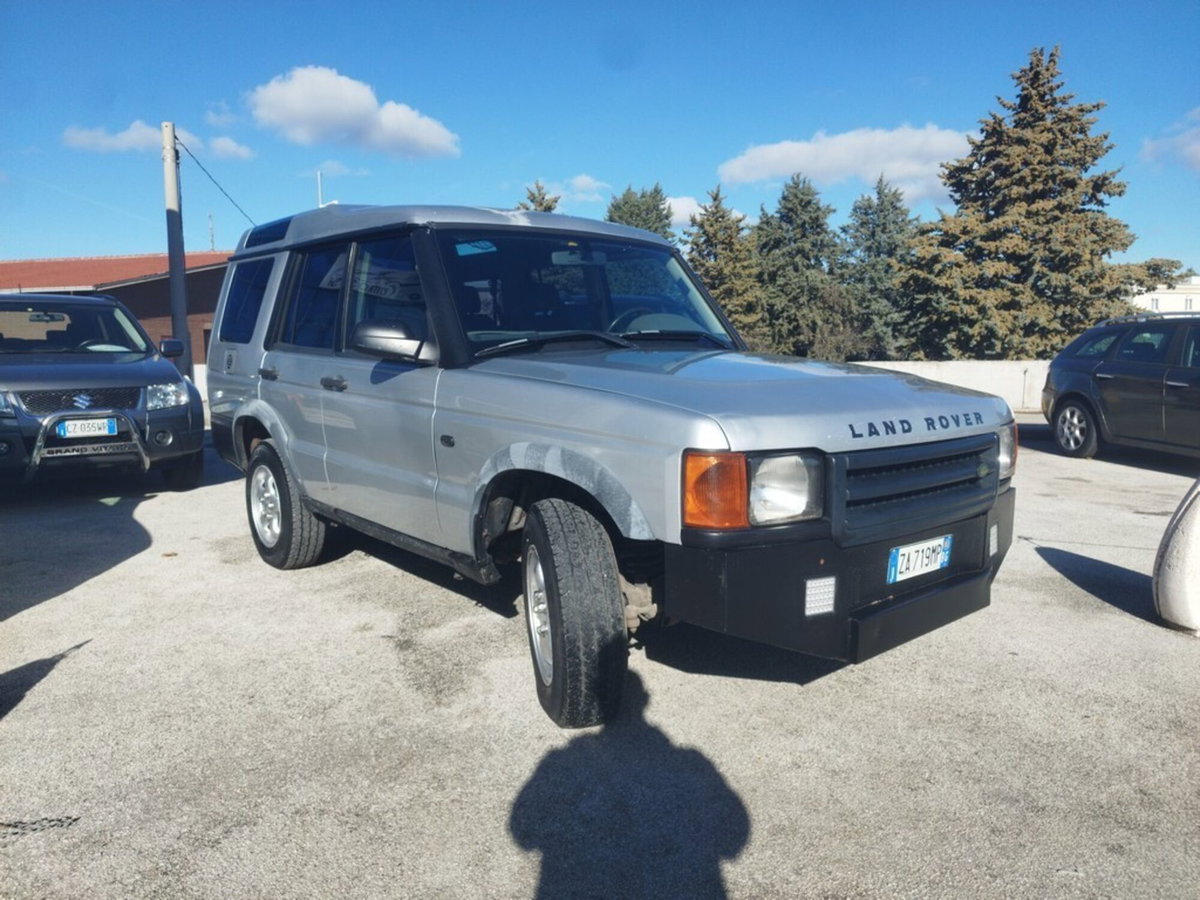 Land Rover Discovery 2.5 Td5 5p. Autocarro Luxury (2)
