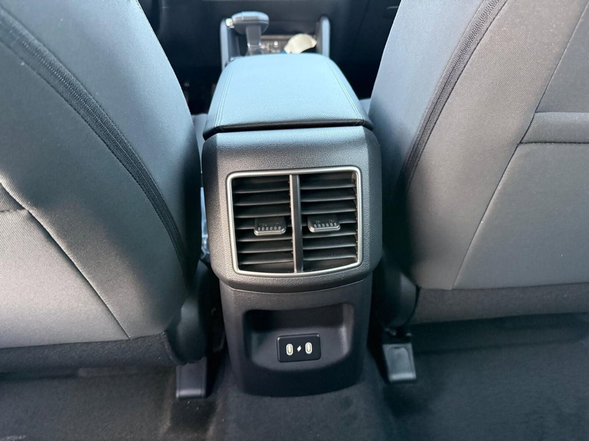 Kia Sportage 1.6 CRDi MHEV Business (16)