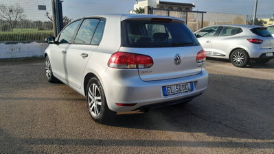 Volkswagen Golf 1.6 TDI DPF 5p. Highline (17)