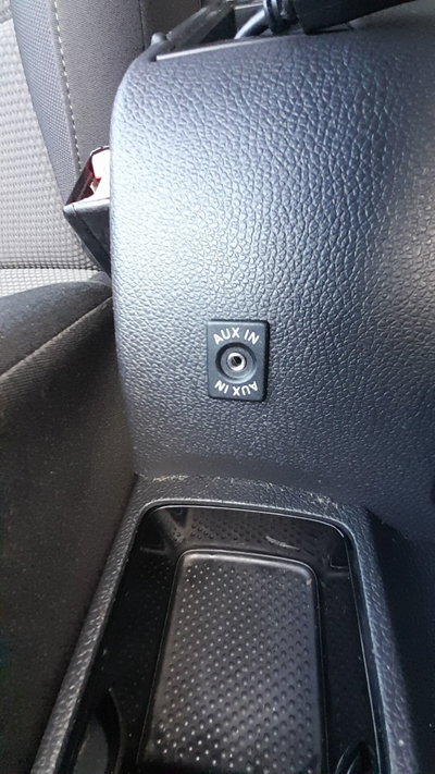 Volkswagen Golf 1.6 TDI DPF 5p. Highline (8)