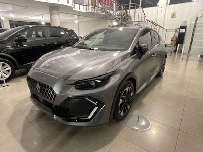 Renault Clio Full Hybrid E-Tech 145 CV 5 porte Techno (2)