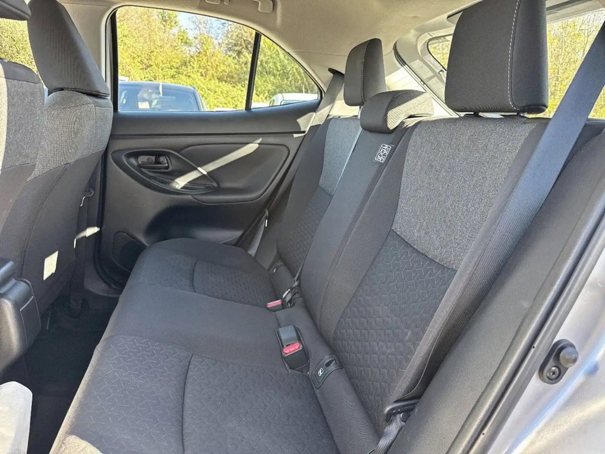 Toyota Yaris Cross 1.5 Hybrid 5p. E-CVT AWD-i Adventure (13)