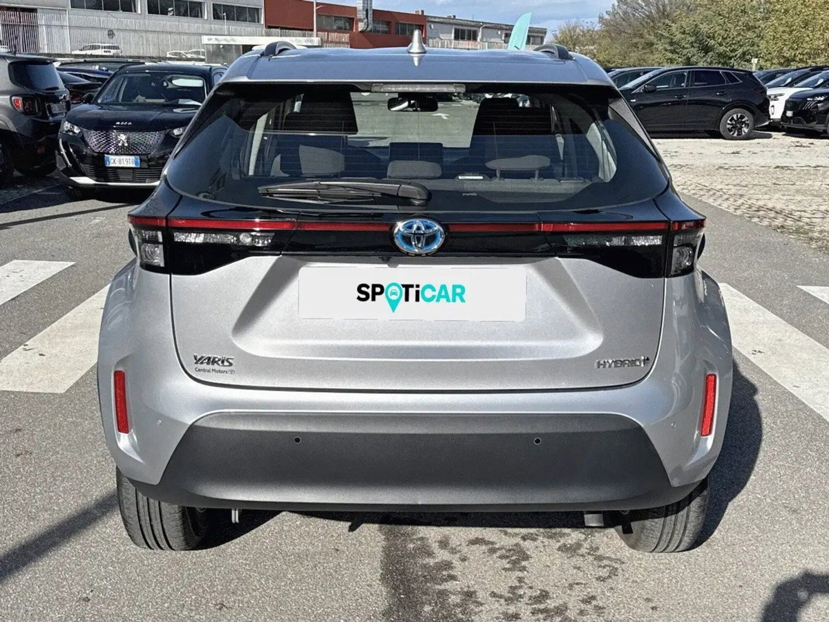 Toyota Yaris Cross 1.5 Hybrid 5p. E-CVT AWD-i Adventure (6)