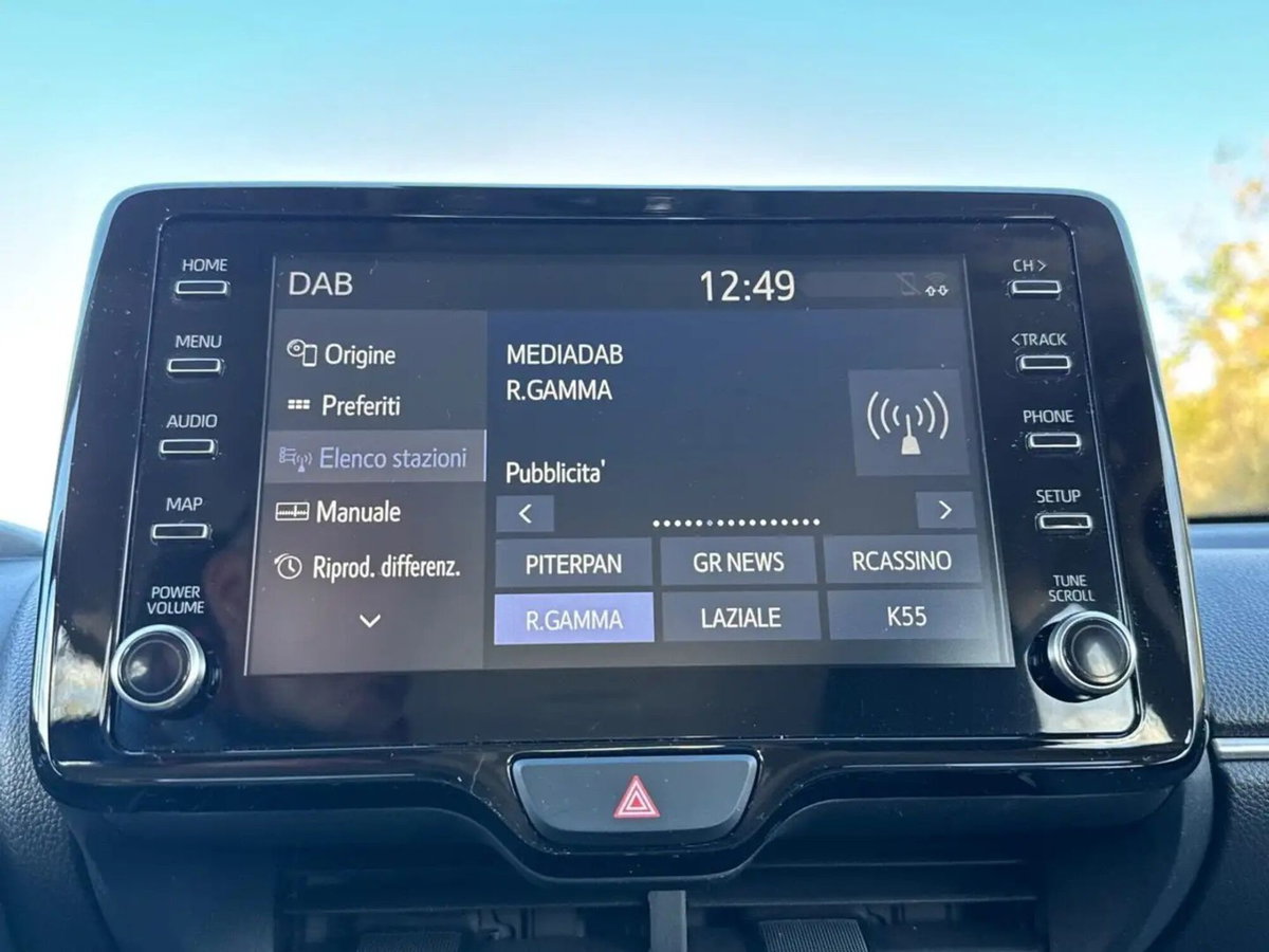 Toyota Yaris Cross 1.5 Hybrid 5p. E-CVT AWD-i Adventure (8)
