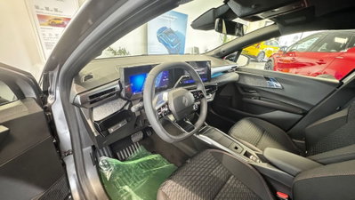 Renault Clio Full Hybrid E-Tech 145 CV 5 porte Techno (5)