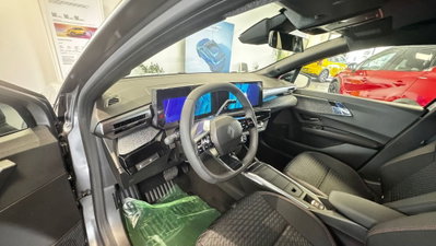 Renault Clio Full Hybrid E-Tech 145 CV 5 porte Techno (9)