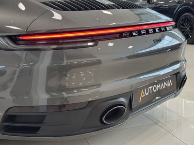 Porsche 911 Coupé Carrera 4S (10)