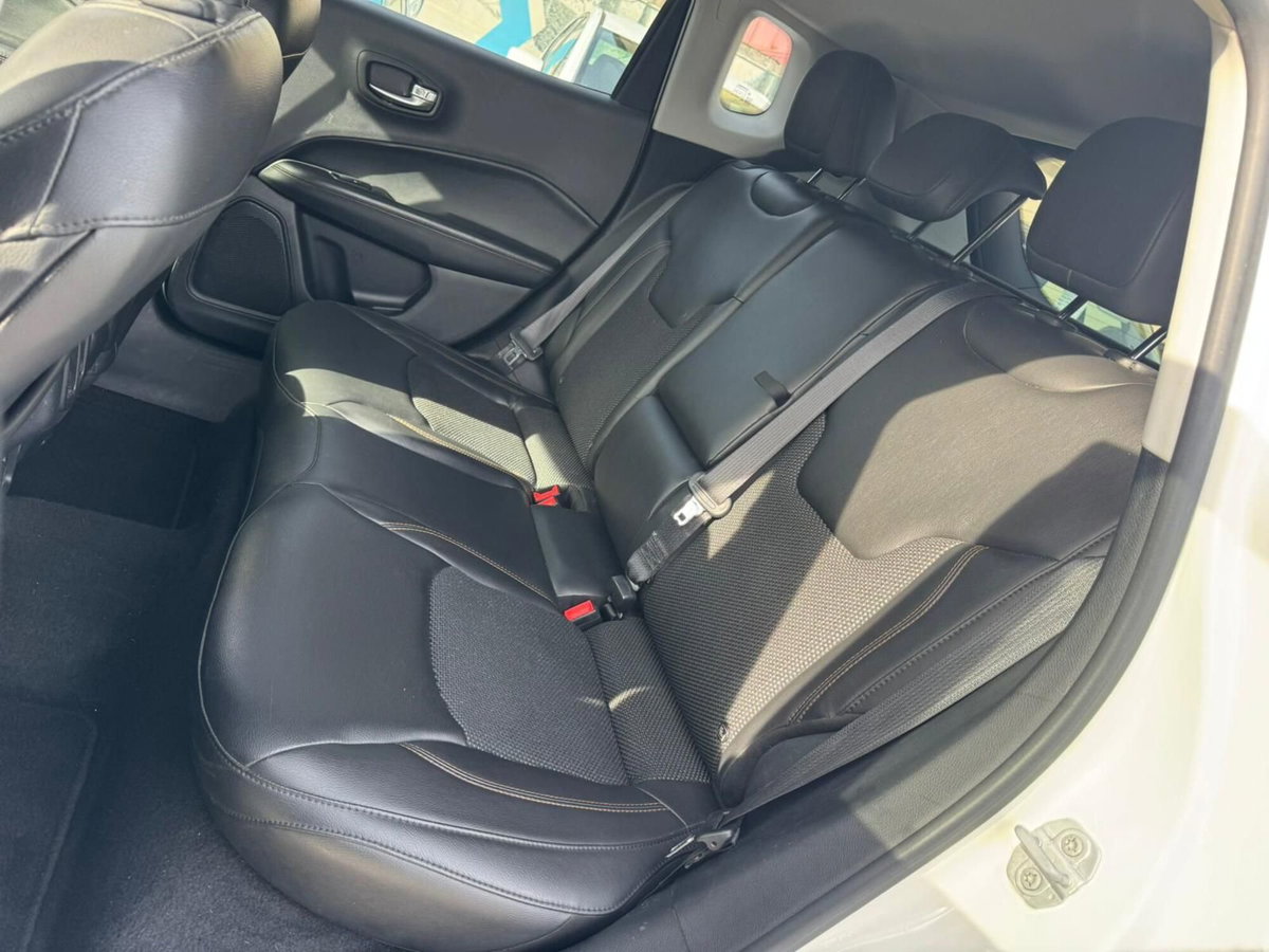 Jeep Compass 2.0 Multijet II aut. 4WD Limited (11)