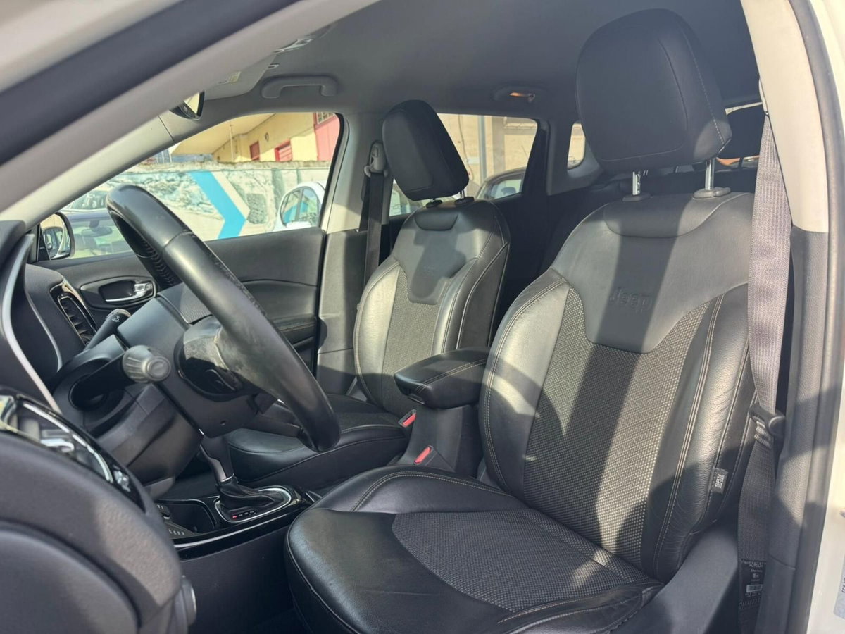 Jeep Compass 2.0 Multijet II aut. 4WD Limited (6)