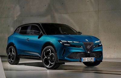 Alfa Romeo Junior 1.2 ibrida Speciale 145cv edct6