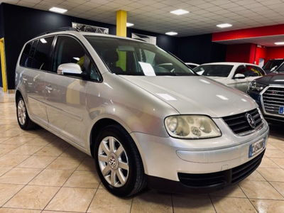 Volkswagen Touran TDI 101CV Highline usata