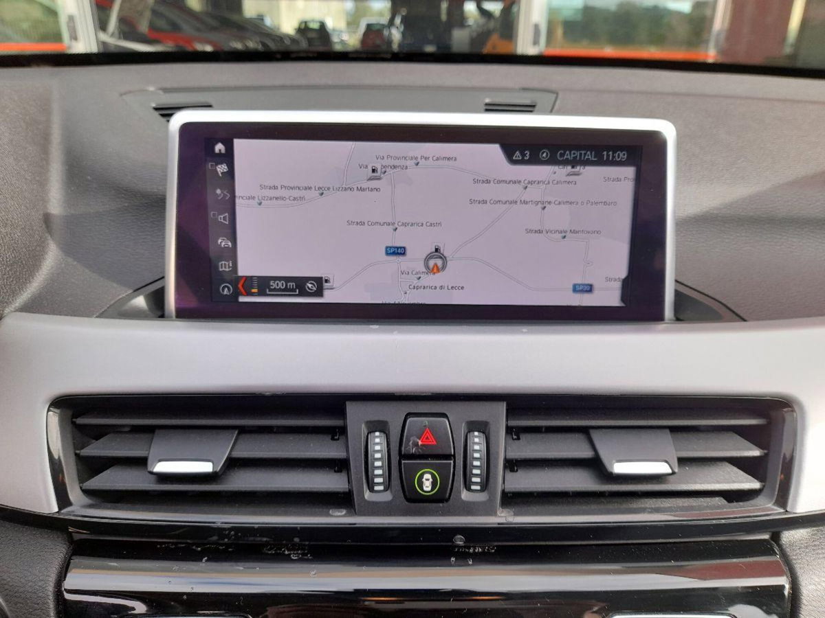 BMW X1 sDrive18d Business (11)
