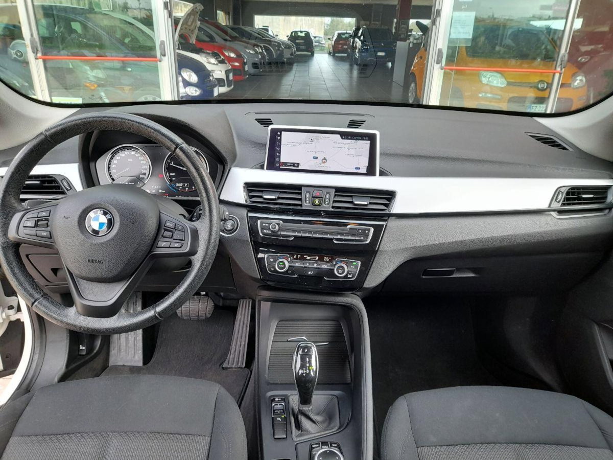 BMW X1 sDrive18d Business (9)