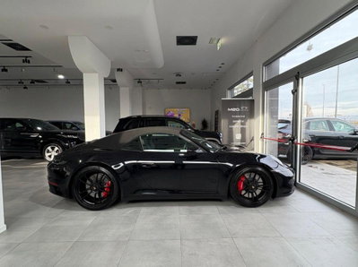 Porsche 911 Cabrio Cabrio 3.0 Carrera 4 GTS (2)