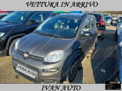 Fiat Panda 1.0 FireFly S&S Hybrid City Life usata