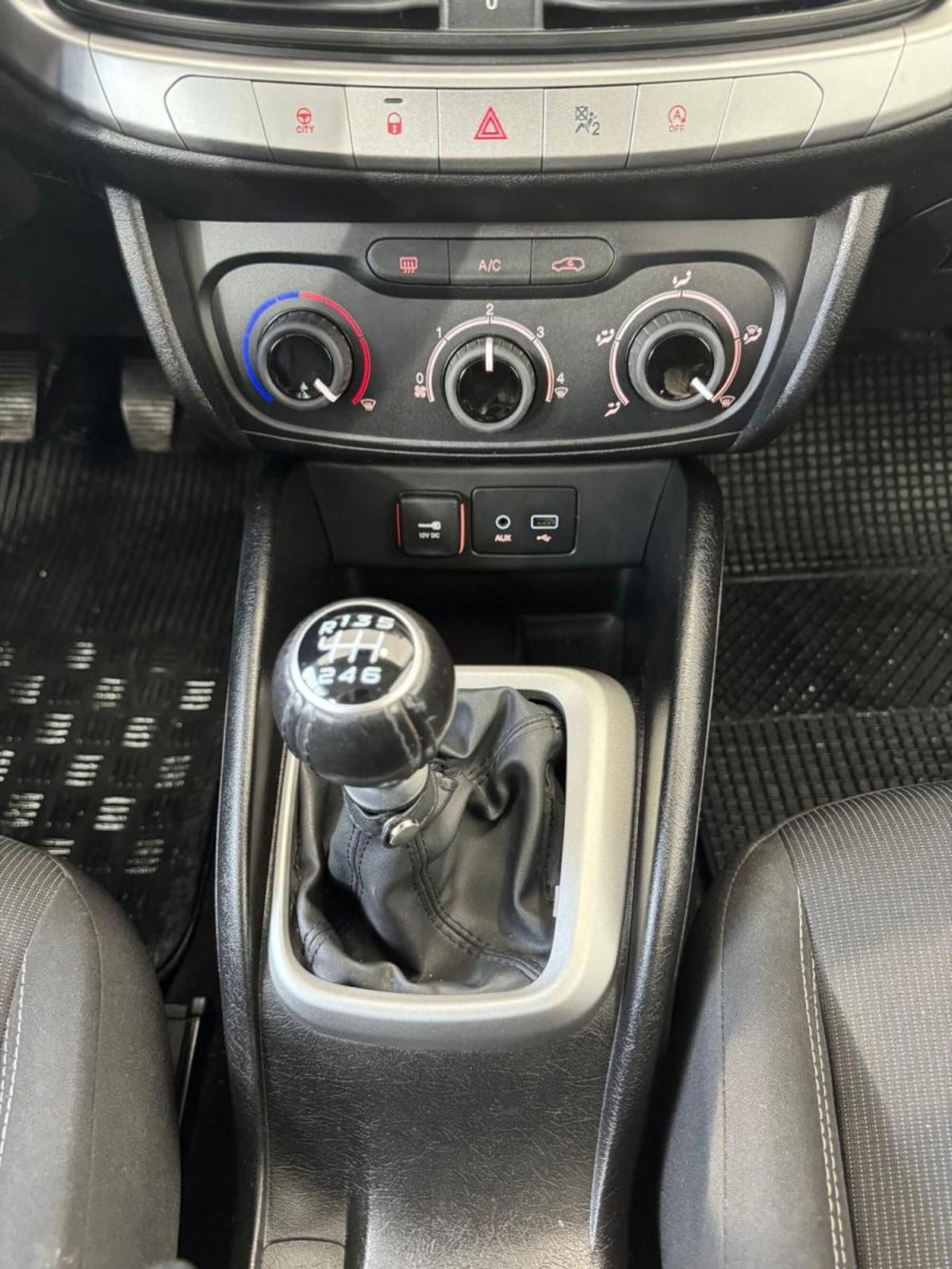 Fiat Tipo Station Wagon Tipo 1.6 Mjt S&S SW Lounge (14)