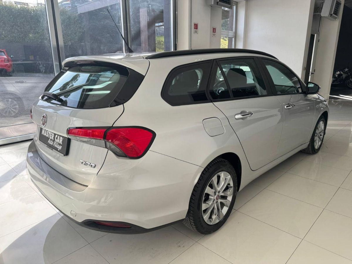 Fiat Tipo Station Wagon Tipo 1.6 Mjt S&S SW Lounge (4)