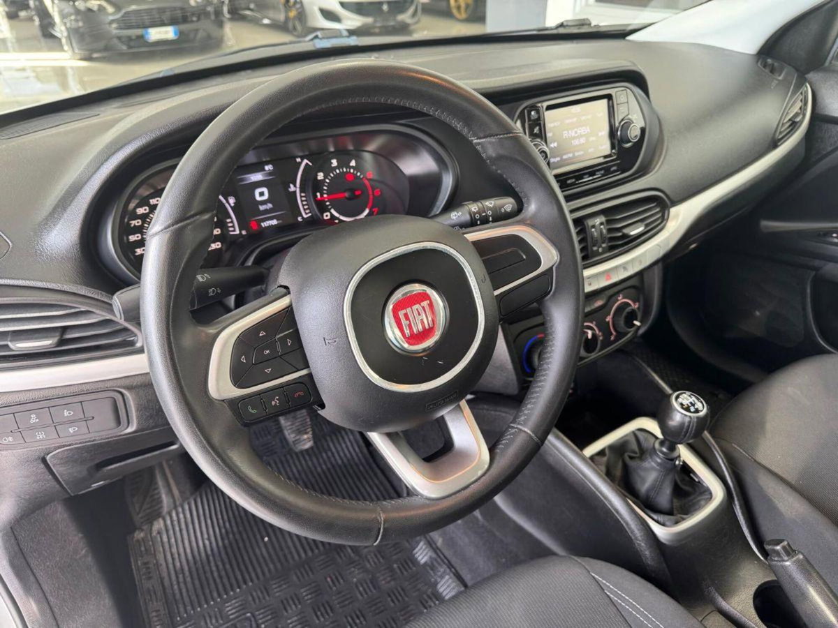 Fiat Tipo Station Wagon Tipo 1.6 Mjt S&S SW Lounge (9)