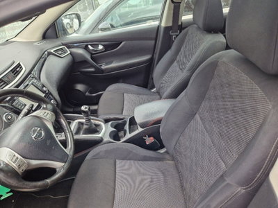 Nissan Qashqai 1.6 dCi 2WD Tekna (5)