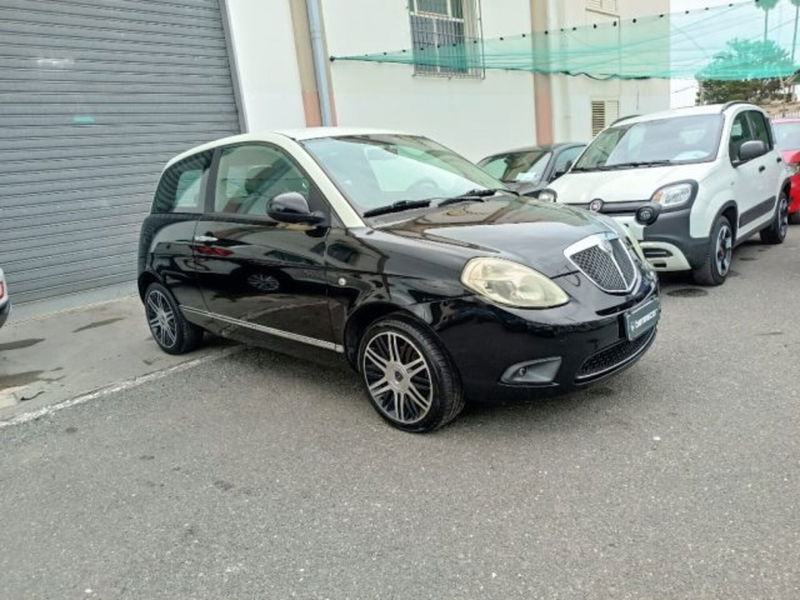 Lancia Ypsilon 1.2 Versus