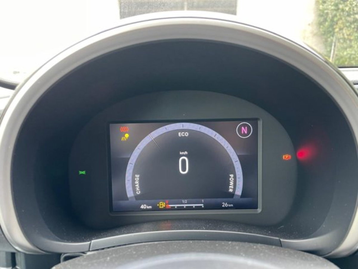 Fiat 600 1.2 hybrid Serie Speciale Icon 110cv auto (12)