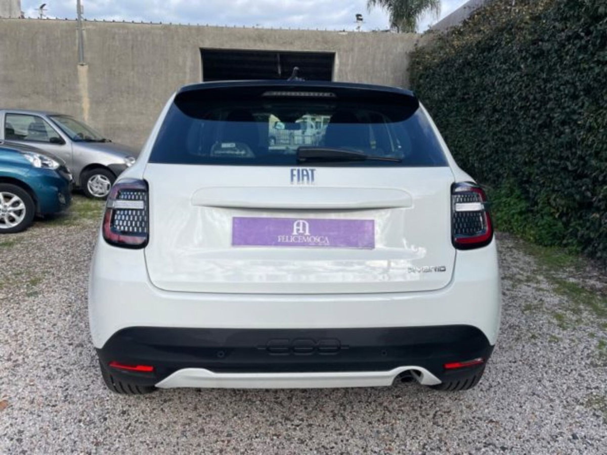 Fiat 600 1.2 hybrid Serie Speciale Icon 110cv auto (15)