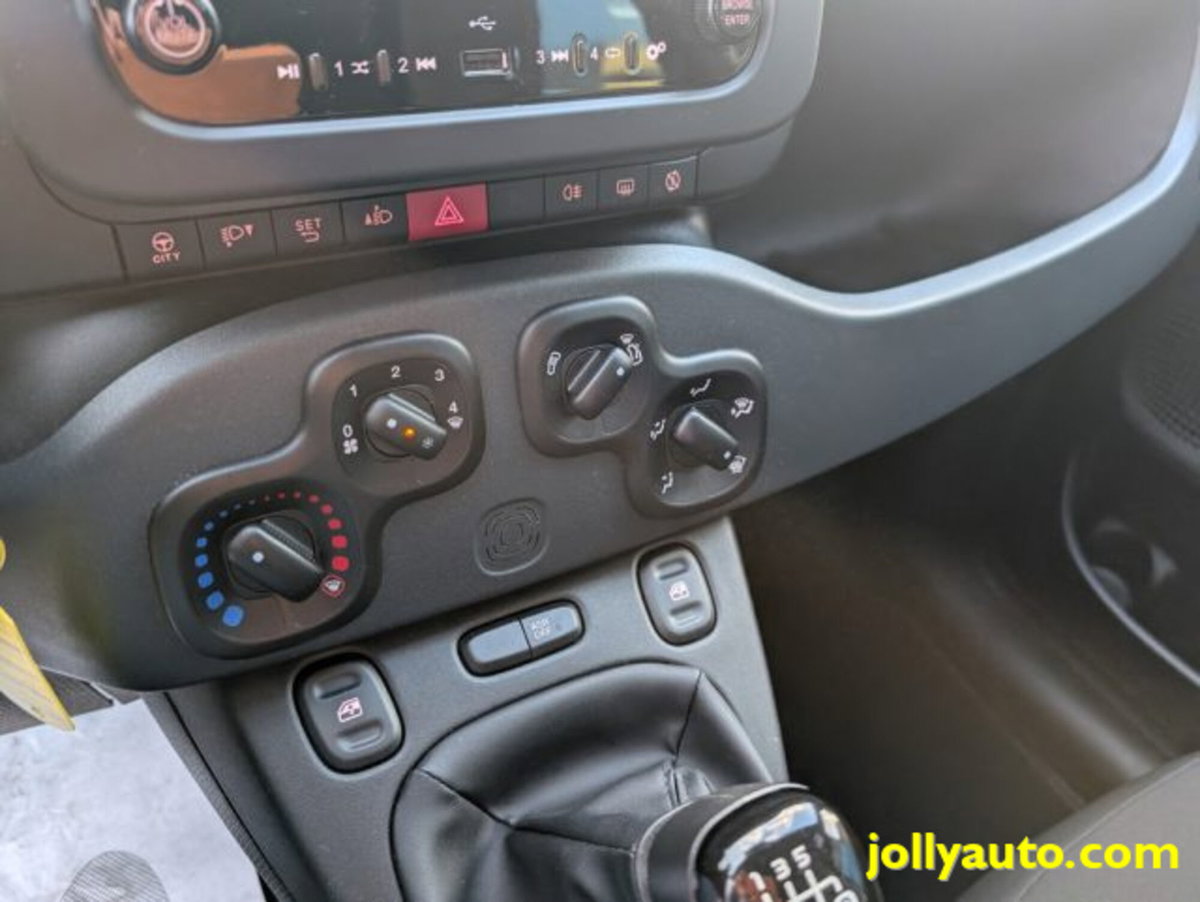 Fiat Panda 1.0 firefly hybrid s&s 70cv 5p.ti (16)