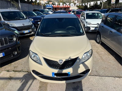 Lancia Ypsilon 1.2 69 CV 5 porte Gold usata