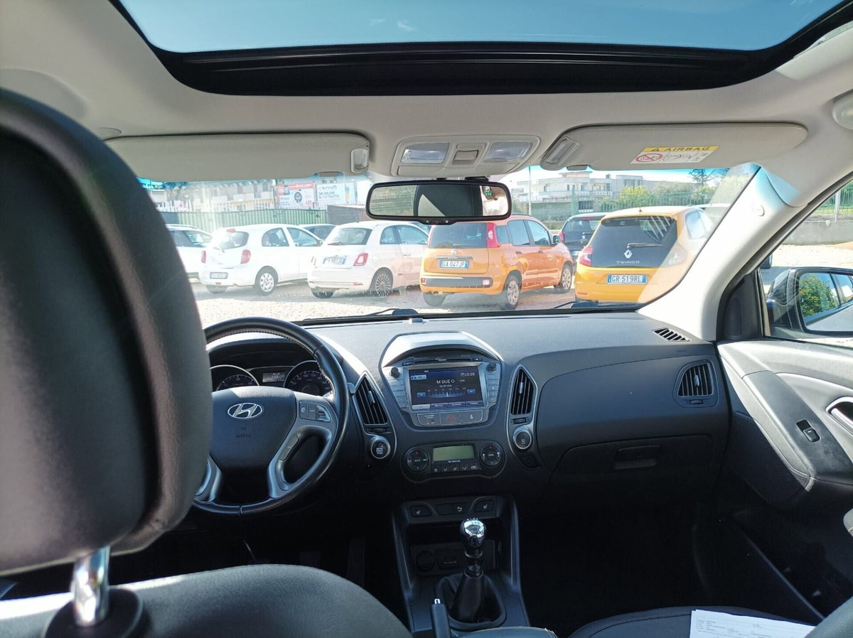 Hyundai ix35 1.7 CRDi 2WD Xpossible (12)