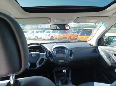 Hyundai ix35 1.7 CRDi 2WD Xpossible (12)