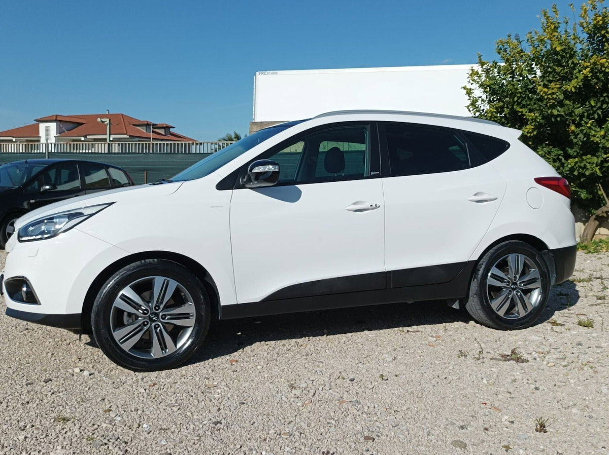 Hyundai ix35 1.7 CRDi 2WD Xpossible (4)