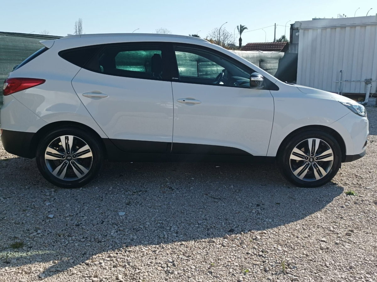 Hyundai ix35 1.7 CRDi 2WD Xpossible (5)