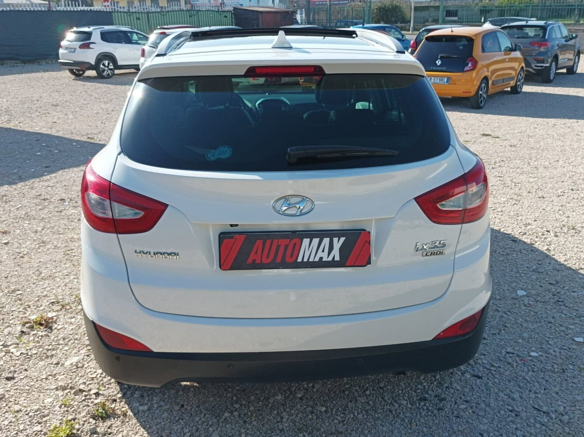 Hyundai ix35 1.7 CRDi 2WD Xpossible (6)
