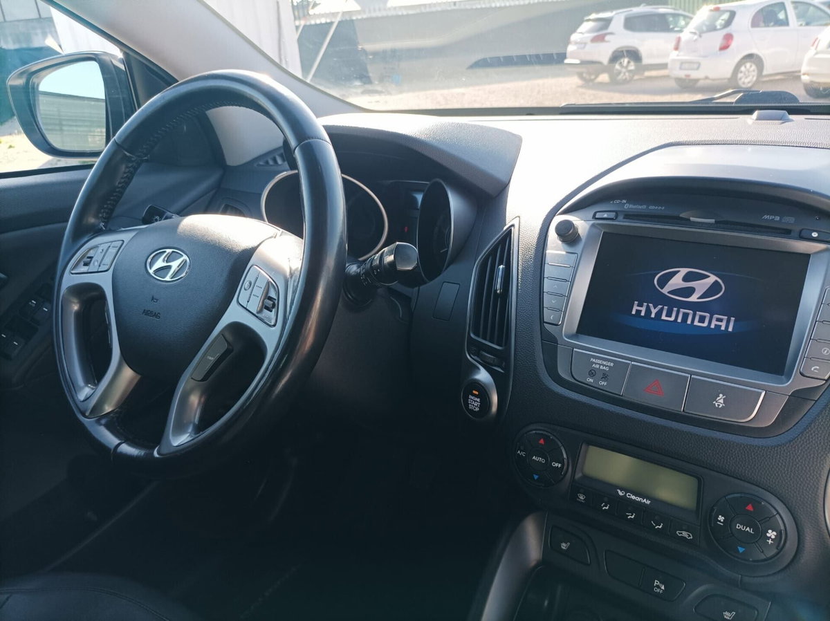 Hyundai ix35 1.7 CRDi 2WD Xpossible (8)