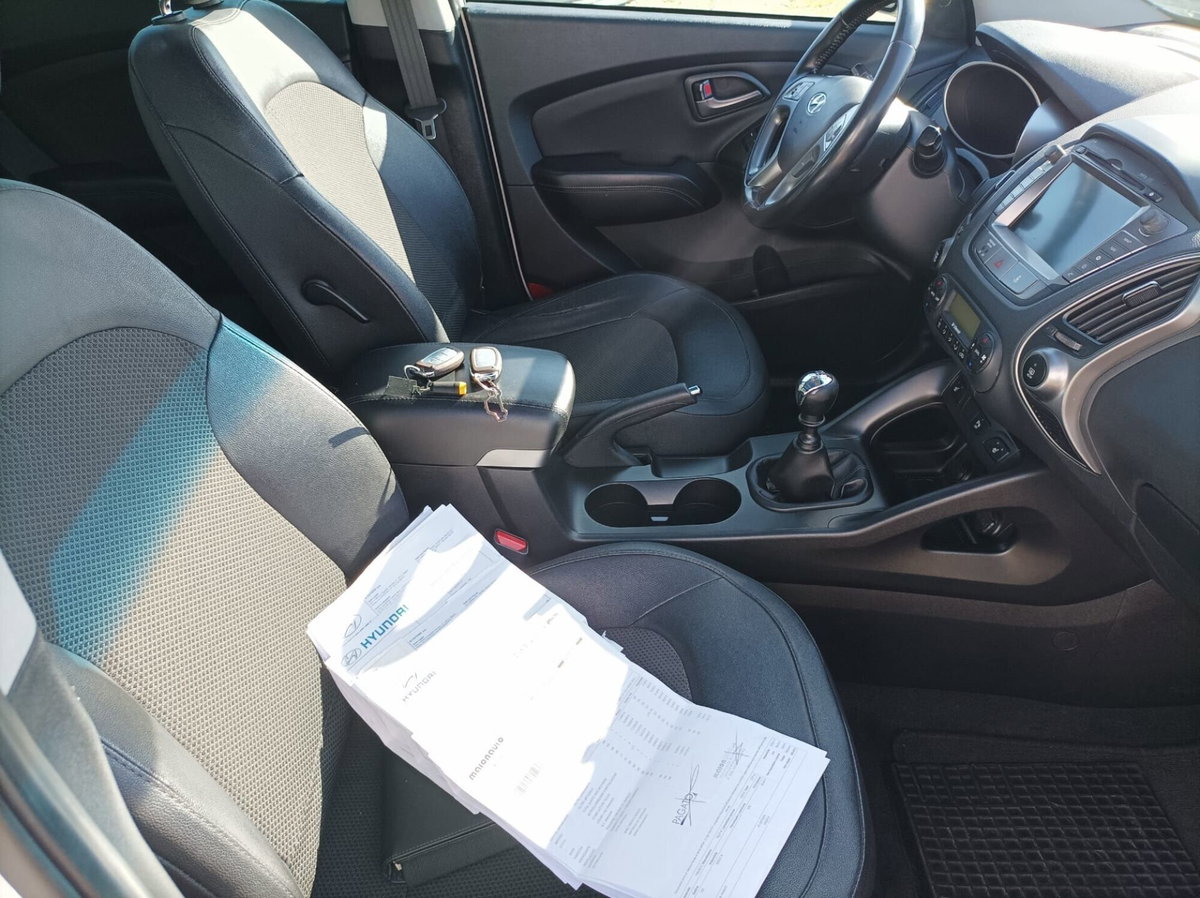 Hyundai ix35 1.7 CRDi 2WD Xpossible (9)