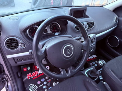 Renault Clio 1.2 16V 5 porte Confort (11)