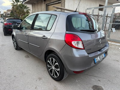 Renault Clio 1.2 16V 5 porte Confort (7)